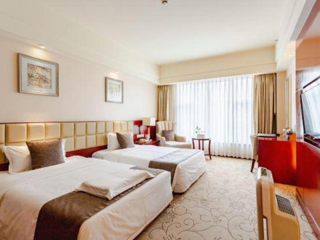 Chengdu Yinsheng International Hotel Supoqiao Esterno foto