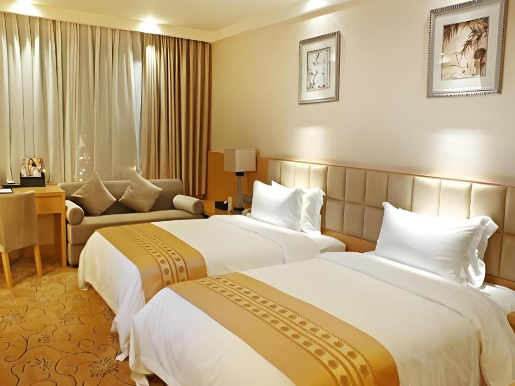 Chengdu Yinsheng International Hotel Supoqiao Esterno foto