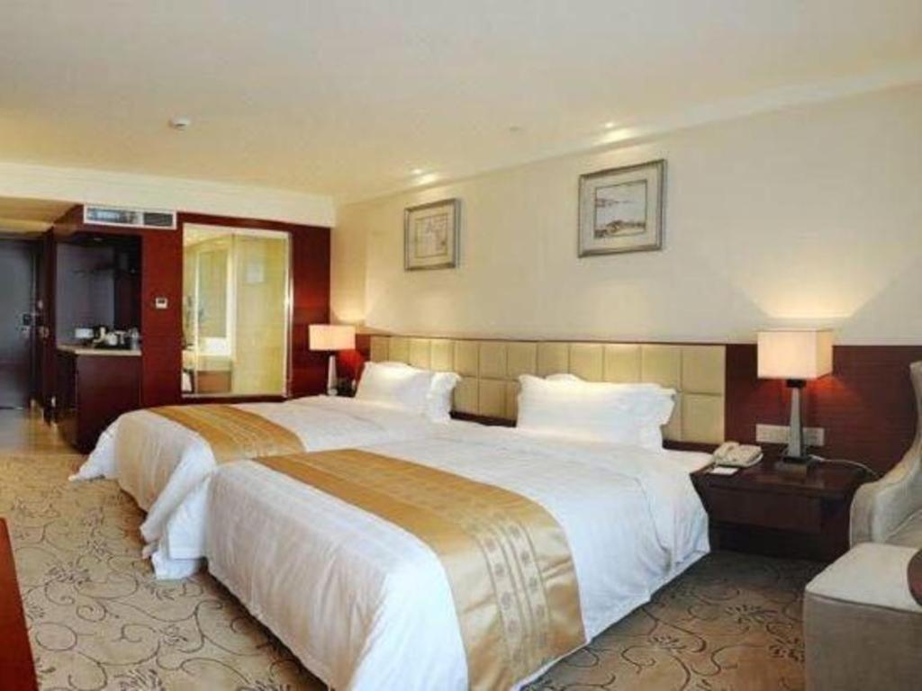 Chengdu Yinsheng International Hotel Supoqiao Esterno foto