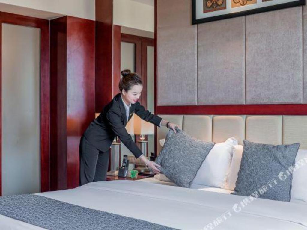 Chengdu Yinsheng International Hotel Supoqiao Esterno foto