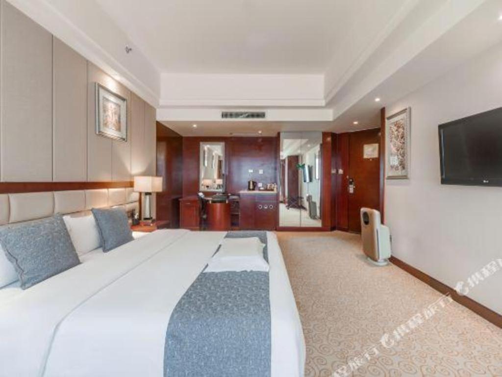 Chengdu Yinsheng International Hotel Supoqiao Esterno foto