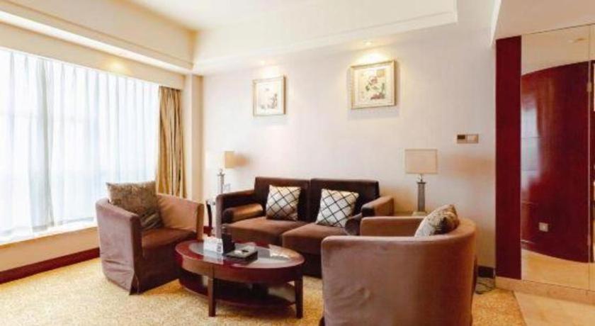 Chengdu Yinsheng International Hotel Supoqiao Esterno foto