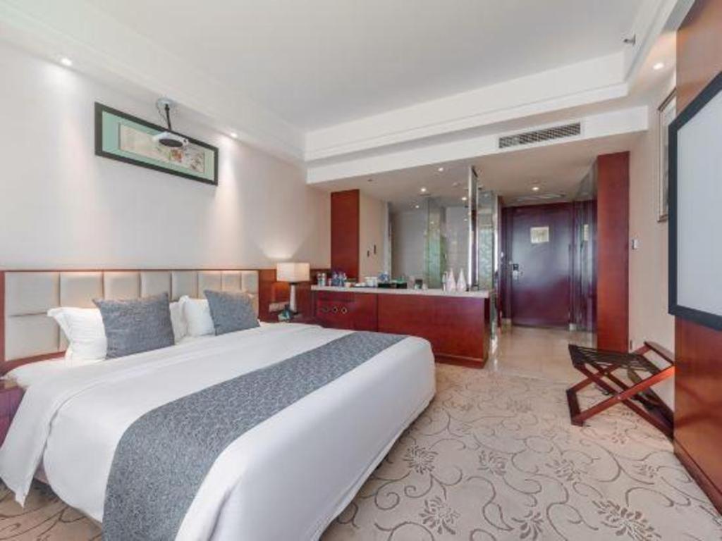 Chengdu Yinsheng International Hotel Supoqiao Esterno foto